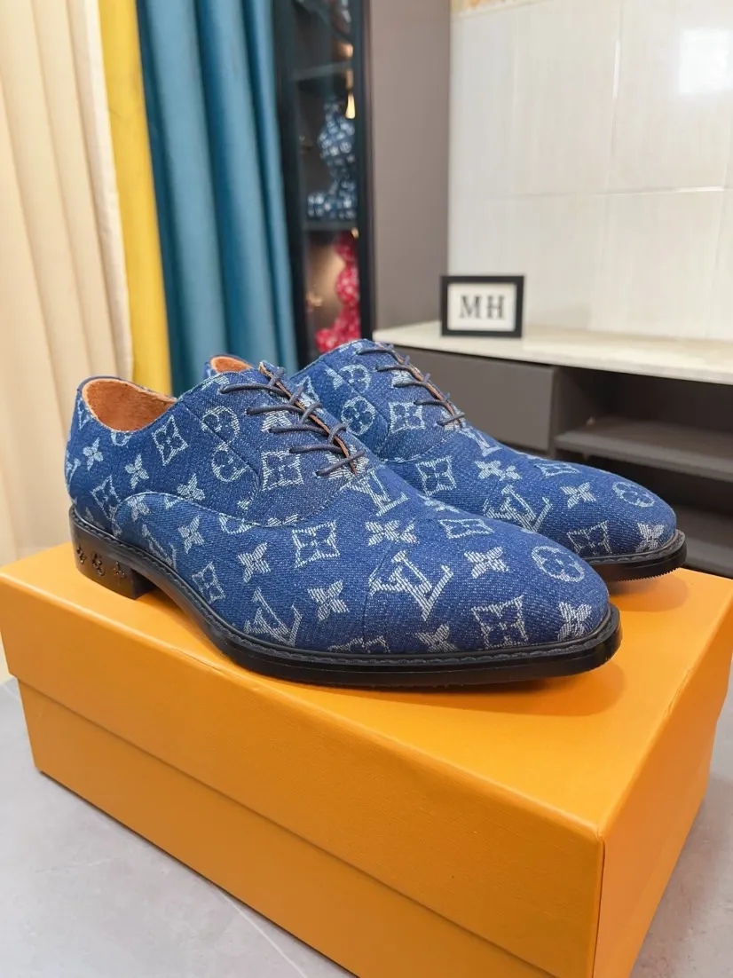 Ex-factory price 720🌹🌹High version [LV] Louis Vuitton's popular casual leather shoes🎖Fashionable and elegant🎖🎖Material: Original imported open-edge beaded cowhide, washed cowhide leather lining, original open-molded rubber outsole, high-end and classy, ​​elegant quality, instantly transforming into a handsome man ❤❤Standard\nNumber: 38-44